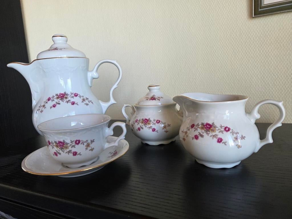 Wawel Rose Garden vintage porselein service, Ophalen