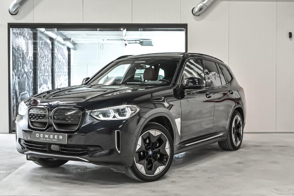 BMW IX3 Impressive Full Option, Auto's, BMW, Automaat, Zwart, Leder, 210 kW