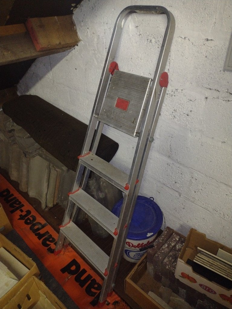 Kleine ladder trap, Ophalen, Ladder