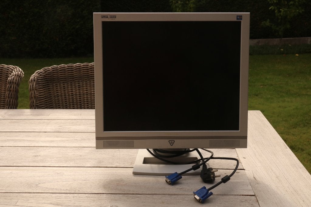 Medion 19 inch LCD Monitor (FlatPro) - Incl kabels, Computers en Software, Gaming, Gebruikt, Medion, Ophalen of Verzenden