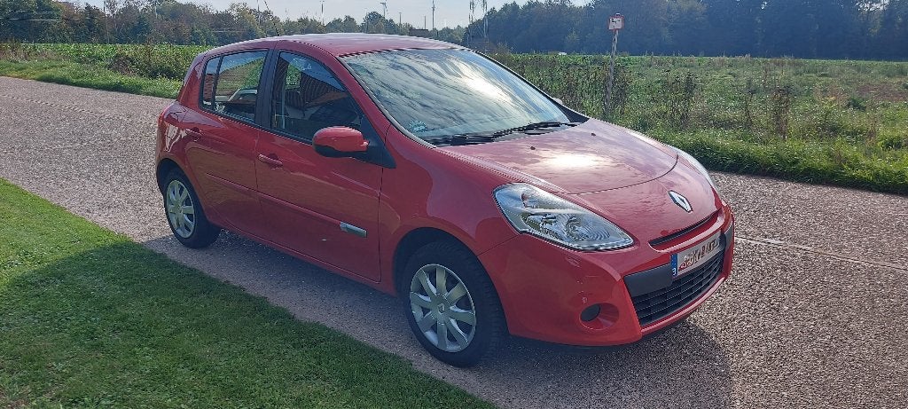 Renault Clio 1.2 / 45.500 km's!!!!!, Autos, Rouge, Euro 5, Boîte manuelle, 5 portes
