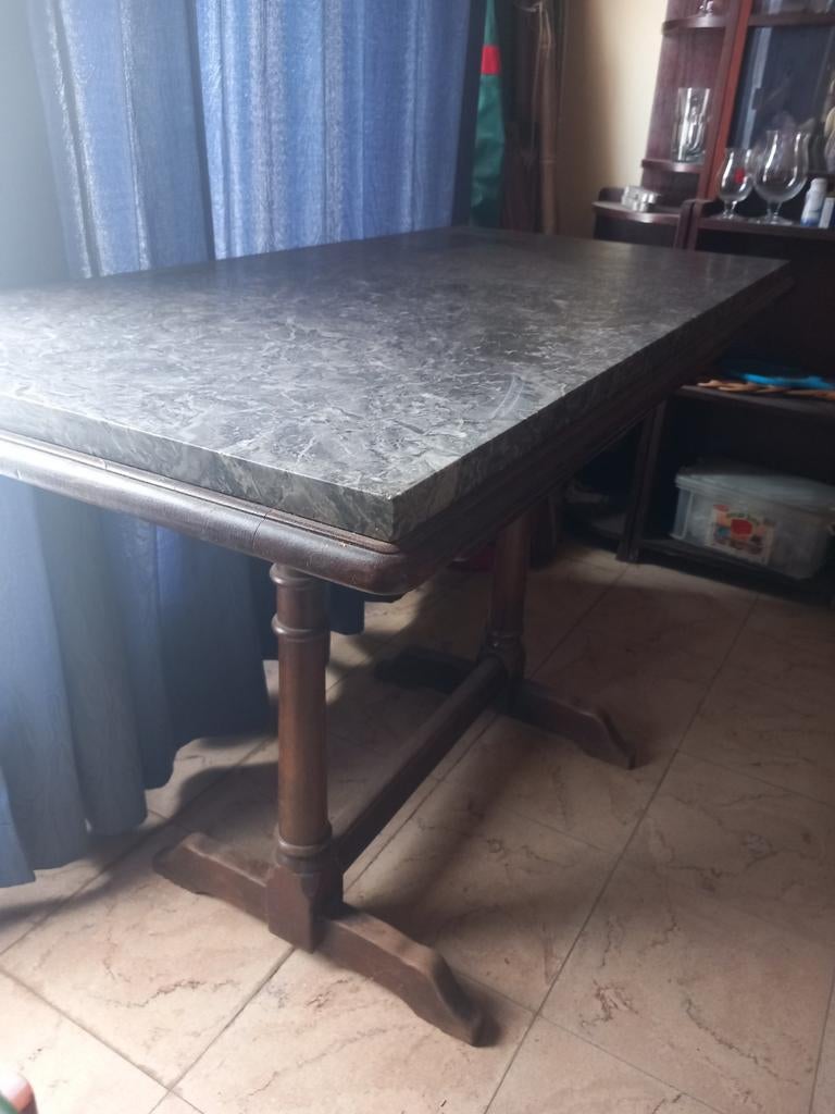 Table basse ancienne avec plateau en marbre., Enlèvement ou Envoi