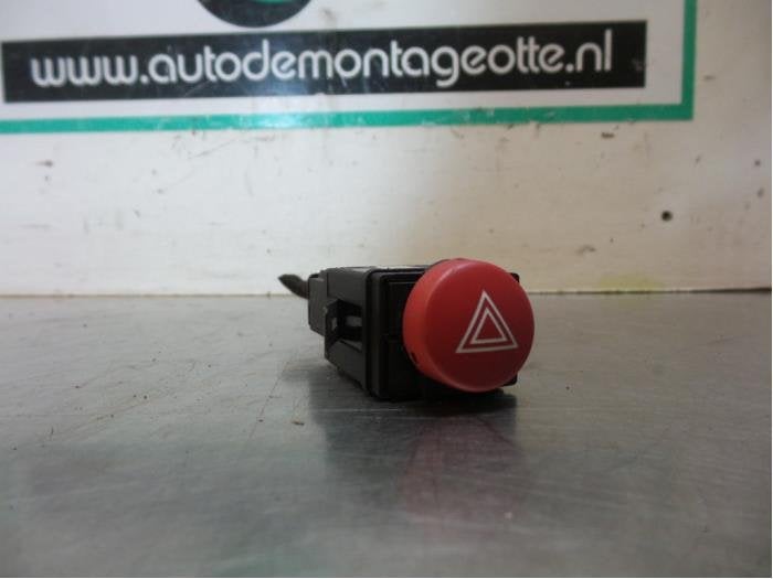 Commutateur éclairage d'urgence d'un Seat Ibiza (Ibiza 02-), -, 3 mois de garantie, Utilisé, -