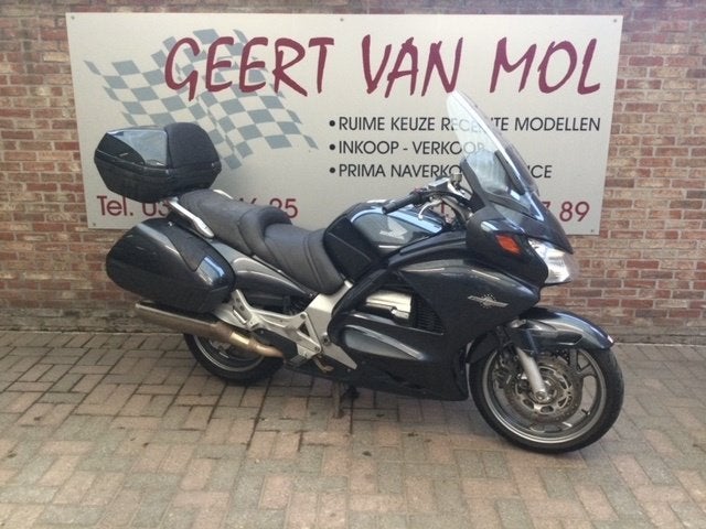 Honda ST 1300 pan european, 2006, Occasion, 4 cilinders, Motorrijbewijs A, Bedrijf