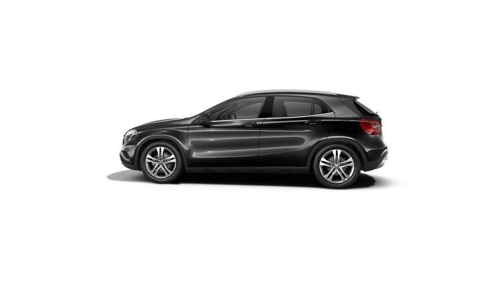 Mercedes-Benz GLA-klasse 200 Luxury Line | Panoramisch Dak |, Auto's, Mercedes-Benz, Stof, Gebruikt, 4 cilinders, Zwart