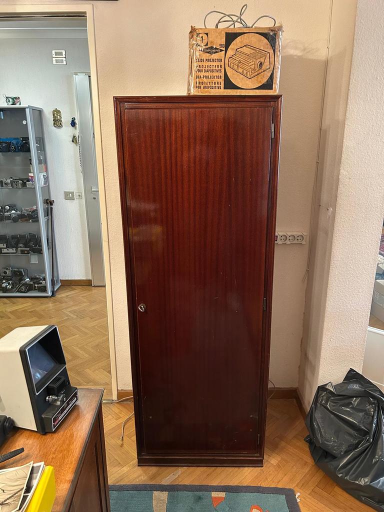 Vintage kast, Enlèvement