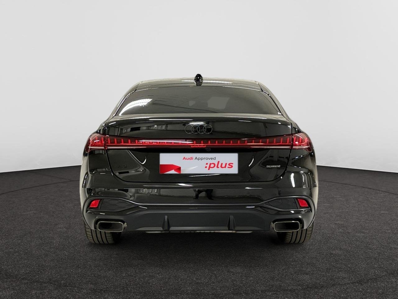 Audi A5 e-hybrid (PHEV) 2.0 TFSI Quattro Corporate S S troni, Automaat, Geheel digitaal combi-instrument, Zwart, 46 g/km