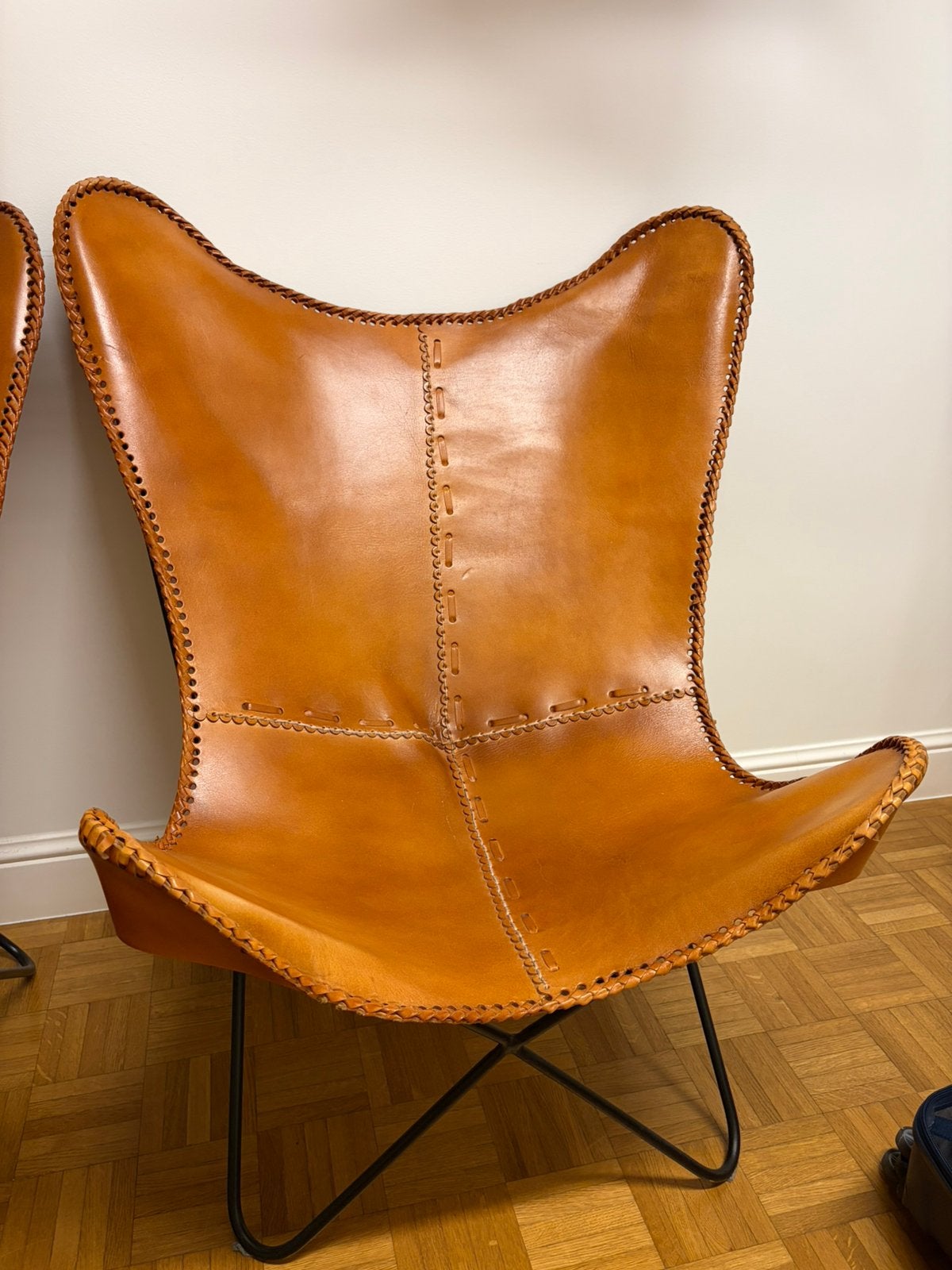 2 mooie leder’ kuipzeteltjes, Huis en Inrichting, Fauteuils, Ophalen, Zo goed als nieuw