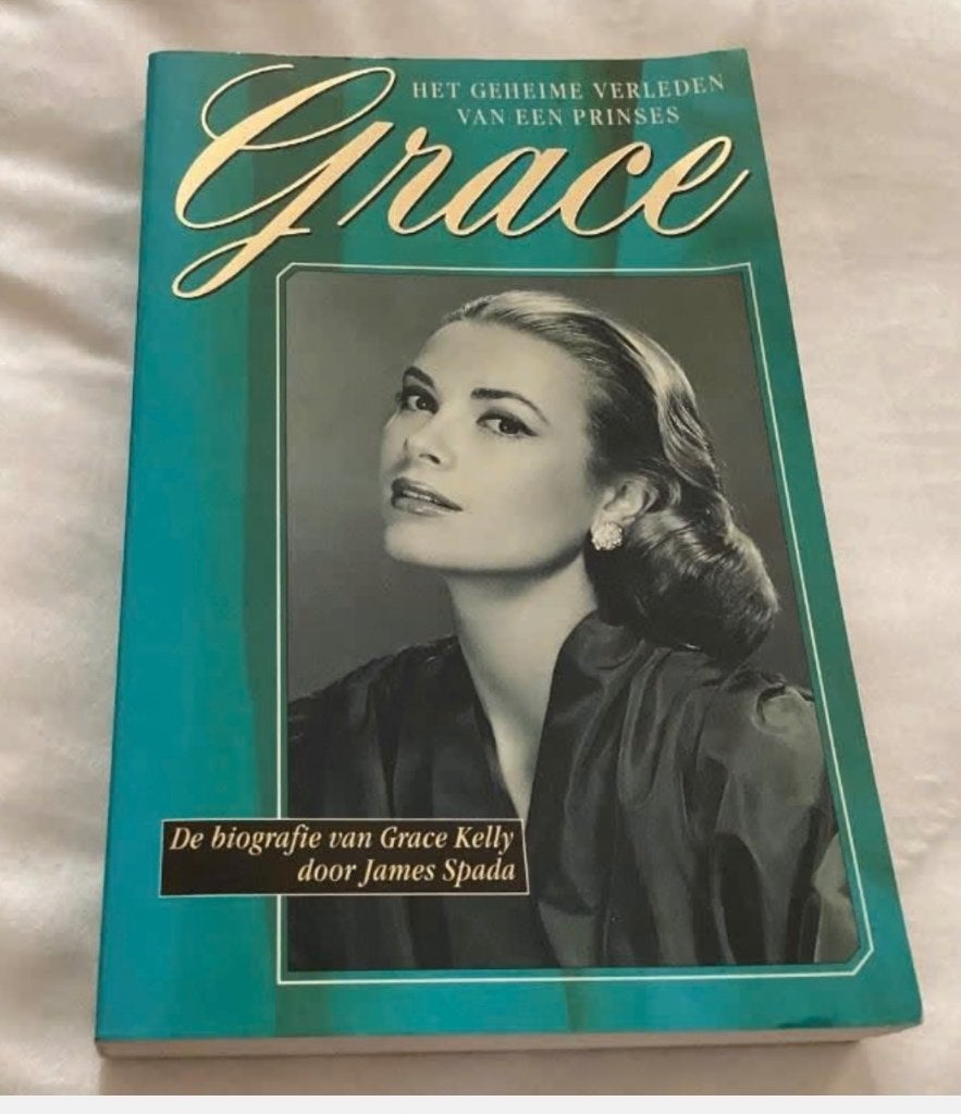 Grace het geheime verleden van een prinses, Enlèvement ou Envoi