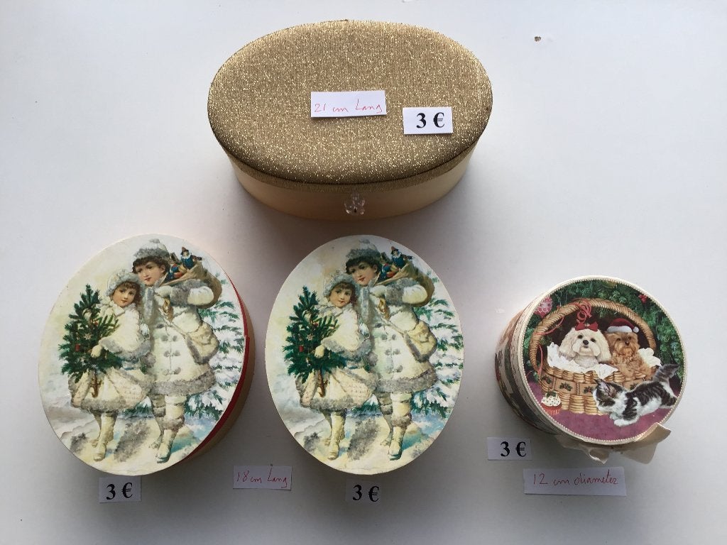 diverse mooie kerst verpakkingsdozen aan 3 euro, Diversen, Ophalen of Verzenden, Zo goed als nieuw