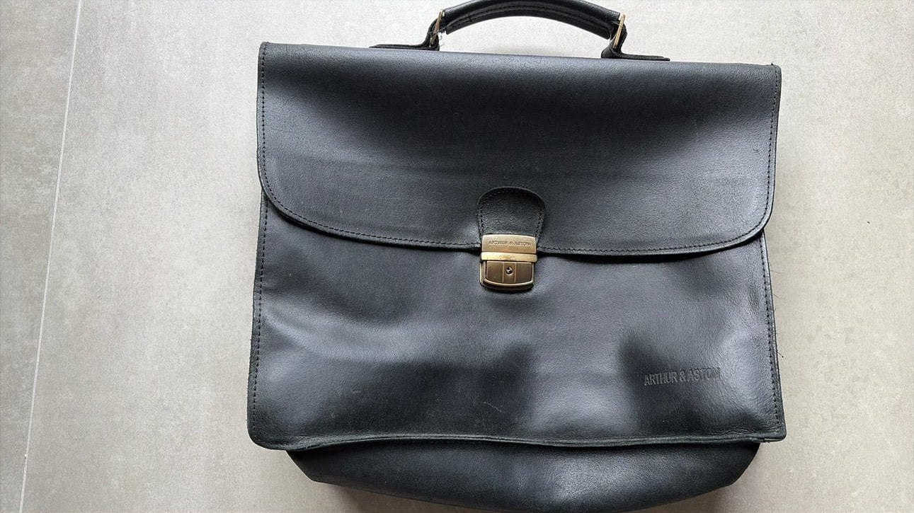 Leder tas Arthur & Aston, zwart, Computers en Software, Ophalen of Verzenden, Zo goed als nieuw, Zwart