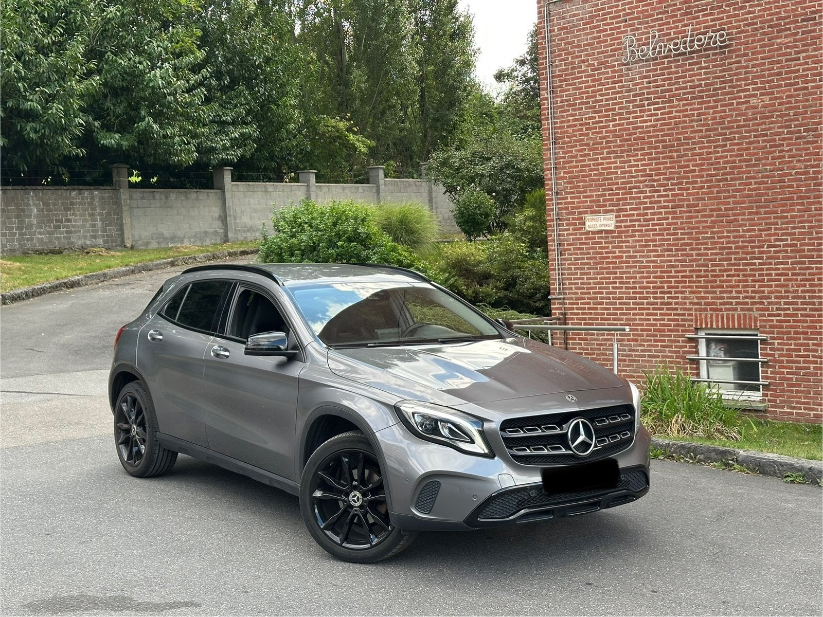 MERCEDES-BENZ GLA 180 AUTOMATIQUE PRETE A IMMATRICULER, Autos, Achat, Euro 6, Bleu, Automatique