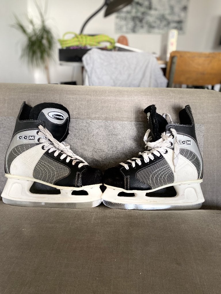 Hockeyschaatsen CCM 550 POWERLINE, Sports & Fitness, Hockey sur glace, Enlèvement, Comme neuf, Patins