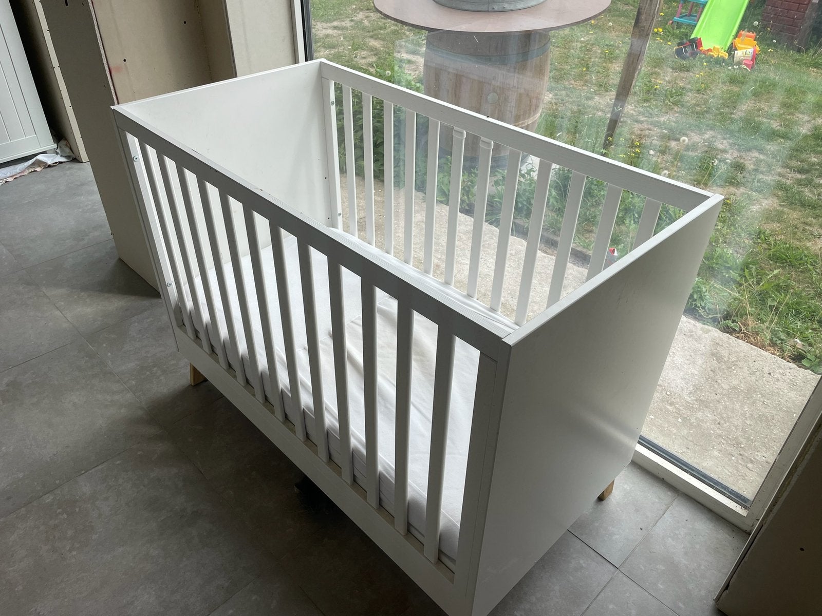 Babybed, Kinderen en Baby's, Ophalen, Zo goed als nieuw