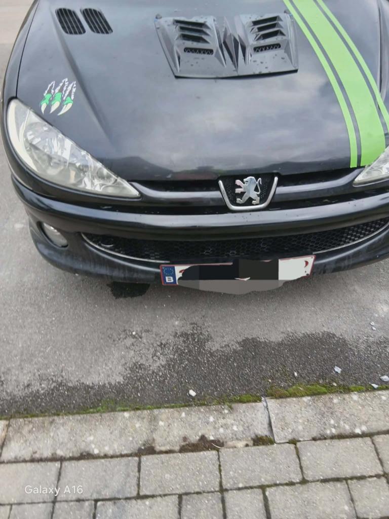 Peugeot 206cc automatique  noir, Automaat, Benzine, Te koop