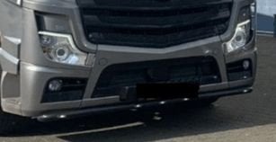 000111 MB ACTROS MP4 ONDER BUMPER BEUGEL MET 5 LED RVS OF GE, -, -, Nieuw, Ophalen of Verzenden