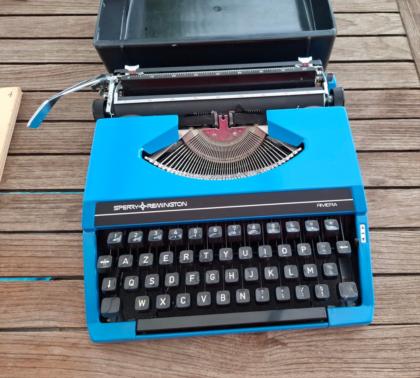 machine a écrire vintage Sperry Remington Riviera bleue avec, Divers, Enlèvement