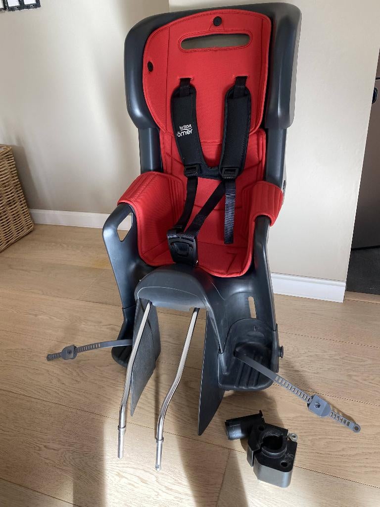 Goed onderhouden Britax Römer fietsstoeltje, Jockey Comfort, Fietsen en Brommers, Fietsaccessoires | Fietsstoeltjes, Gebruikt
