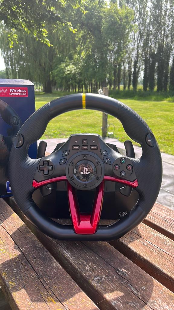 Racing wheel voor playstation, Ophalen of Verzenden, Zo goed als nieuw, PlayStation 4, Draadloos