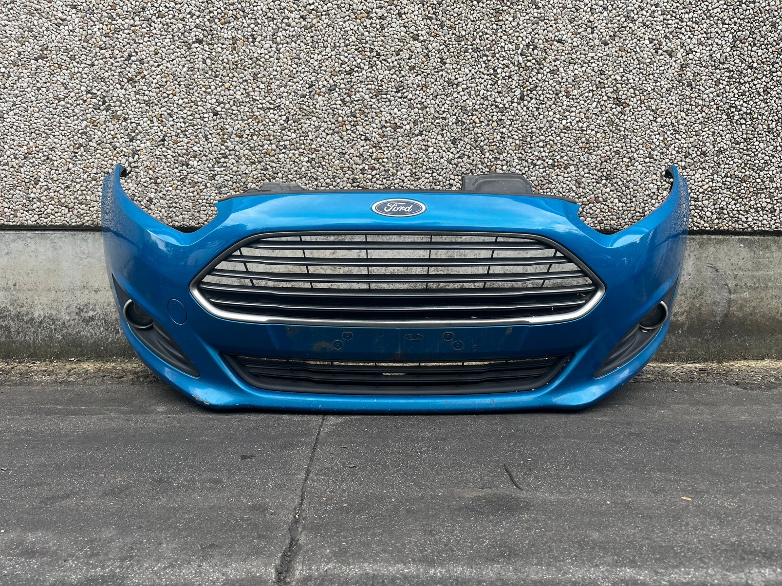 PARE-CHOCS AVANT FORD FIESTA MK7, Enlèvement, Avant, Ford