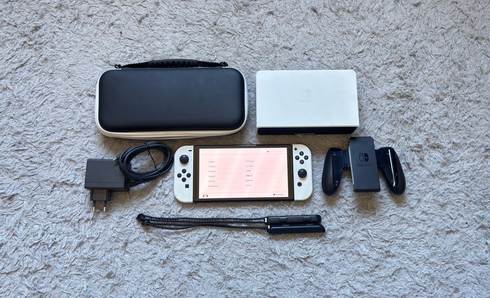 Console Nintendo Switch OLED + housse de protection, Consoles de jeu & Jeux vidéo, Jeux | Nintendo Switch, Utilisé, Enlèvement ou Envoi