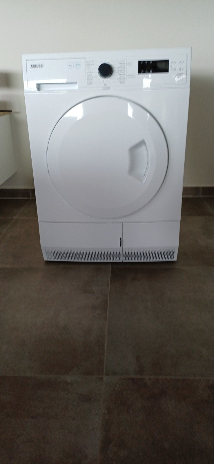 Droogkast zanussi 8 kg heel weinig gebruikt, Enlèvement