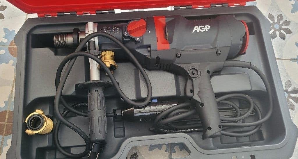 Carotteuse Agp 6 nouvelle + coffre + foret dia 82, Ophalen, Nieuw, Boor- en Schroefmachine