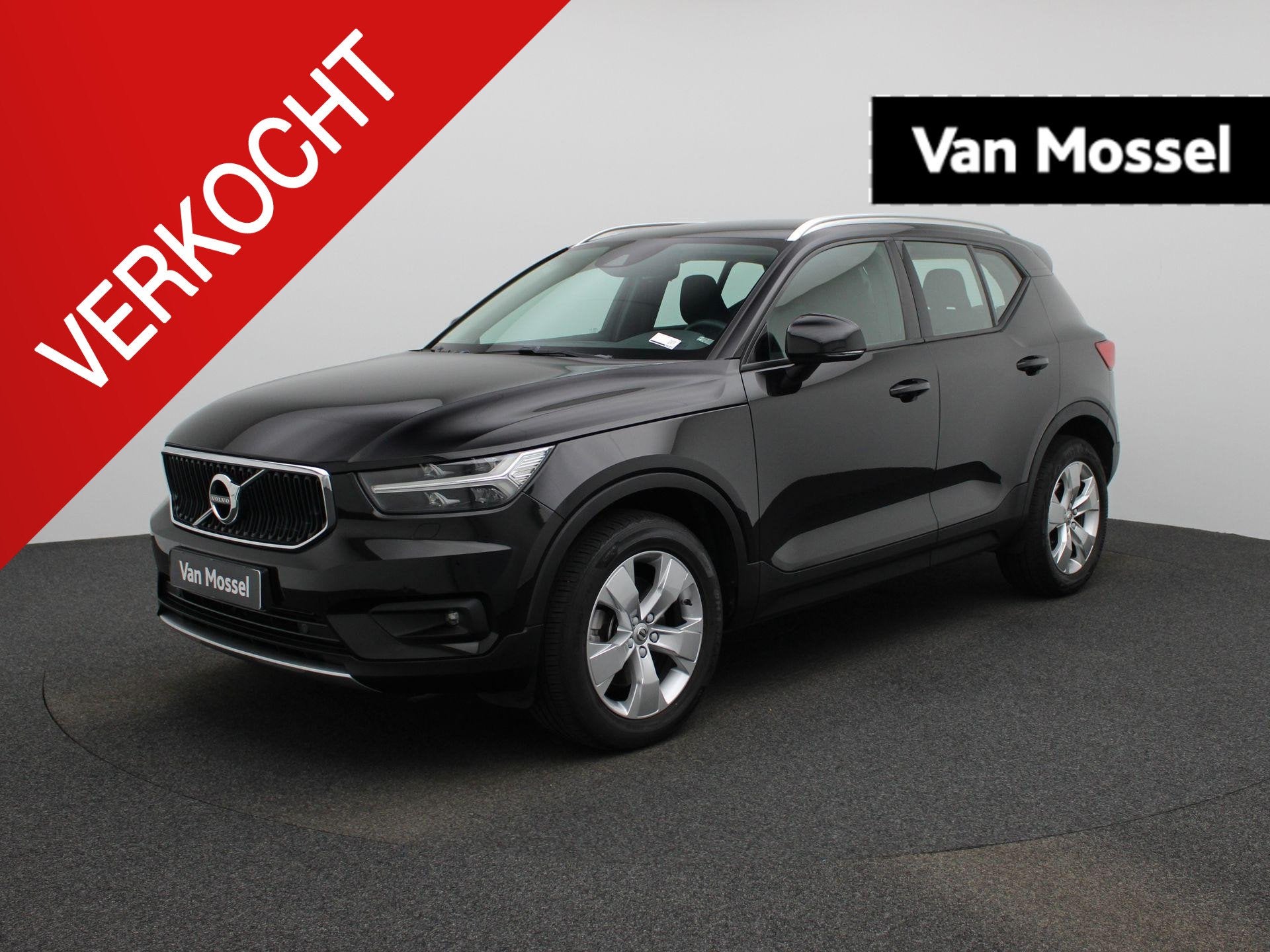 Volvo XC40 T2 Geartronic Momentum Pro, Auto's, Volvo, Automatische klimaatregeling, Stof, Gebruikt, Zwart