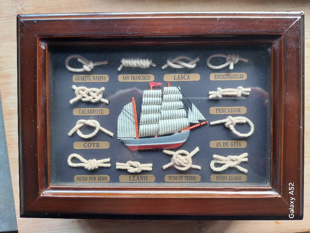 houten opbergdoosje met zeemansknopen achter glas, Ophalen of Verzenden, Zo goed als nieuw, Zeilboot, Gebruiksvoorwerp
