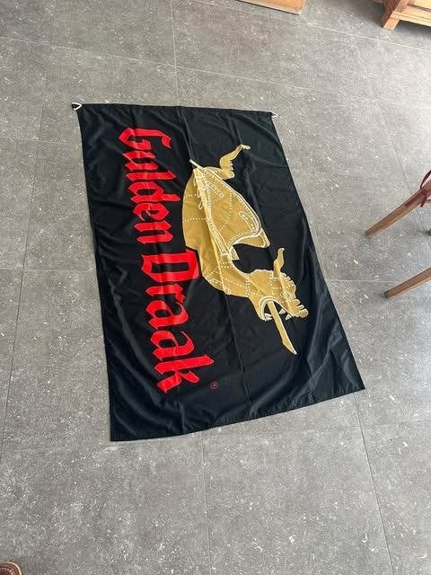 Gulden Draak vlag fahne flag, Verzamelen, Ophalen of Verzenden, Zo goed als nieuw, Overige typen, Overige merken