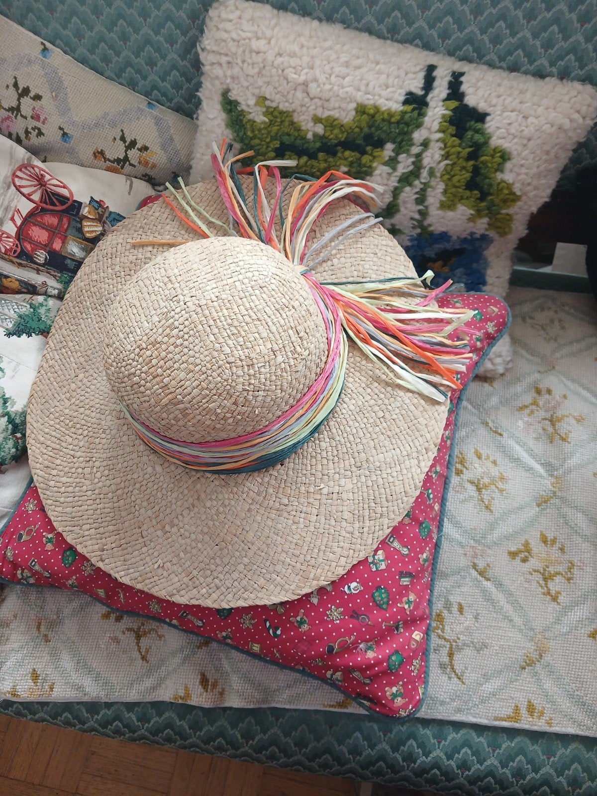 Chapeau paille ete., Enlèvement, Chapeau