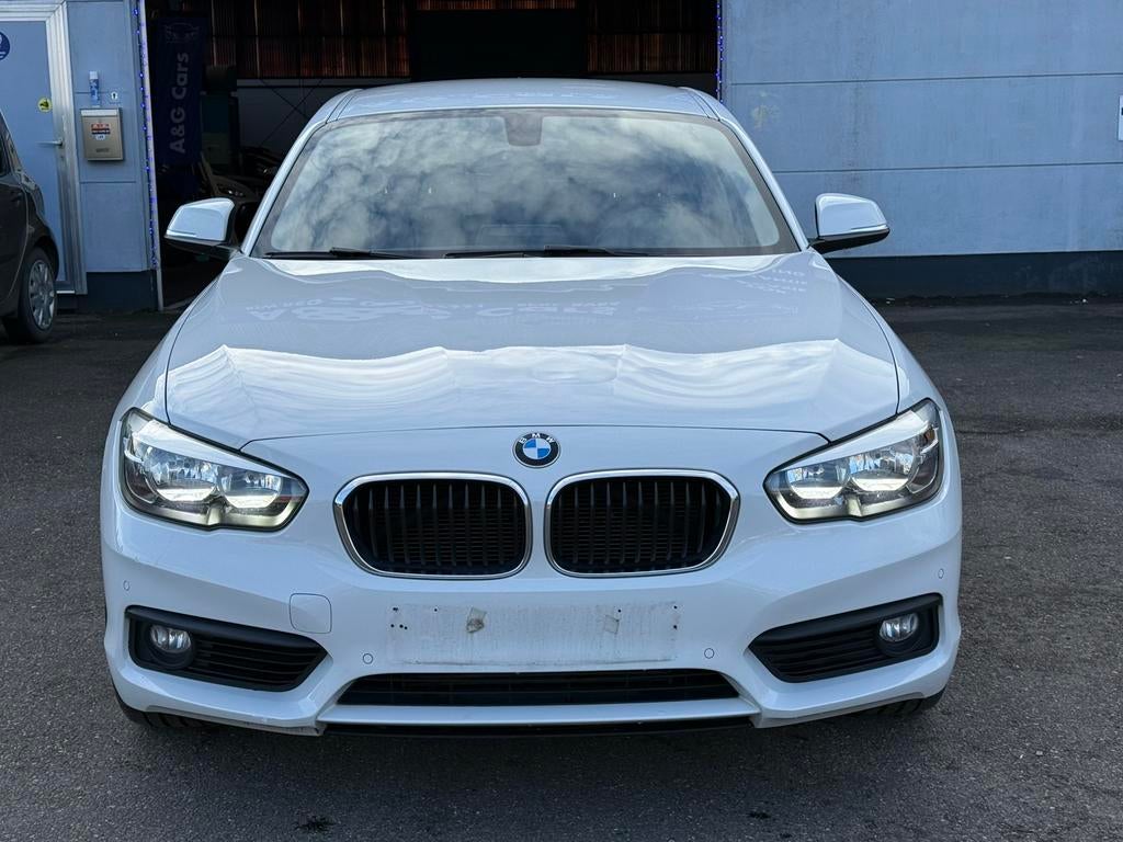 Bmw 118i Automaat 2018 75.622 km 12 Maanden Garantie, Auto's, Euro 6, Wit, 3 cilinders, USB