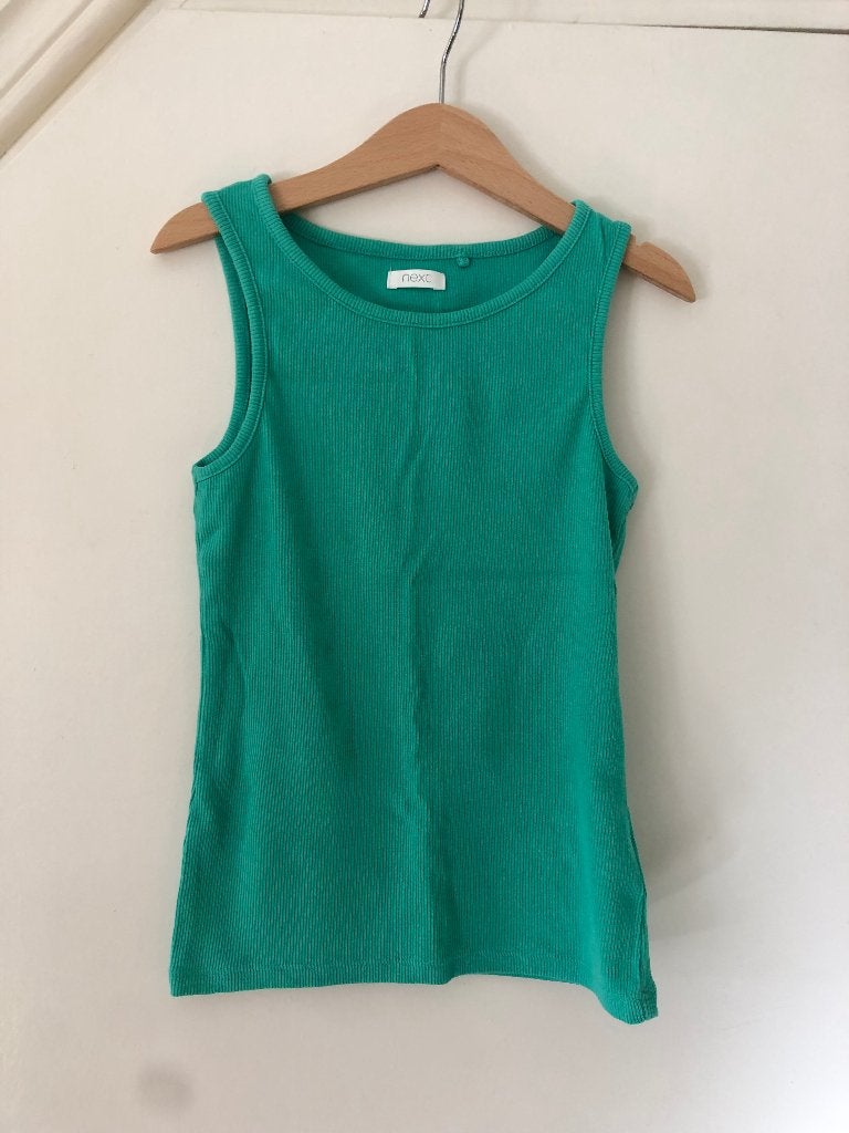 Groene Next mouwloze top, maat 122, Overige typen, Verzenden, Jongen of Meisje, Zo goed als nieuw