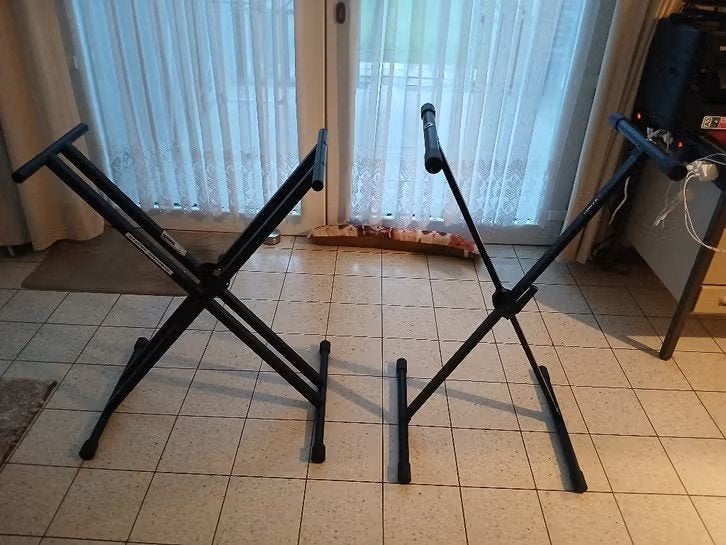 keyboard standaard, Musique & Instruments, Pieds, Enlèvement, Utilisé, Pied pour instrument, Clavier ou Synthétiseur