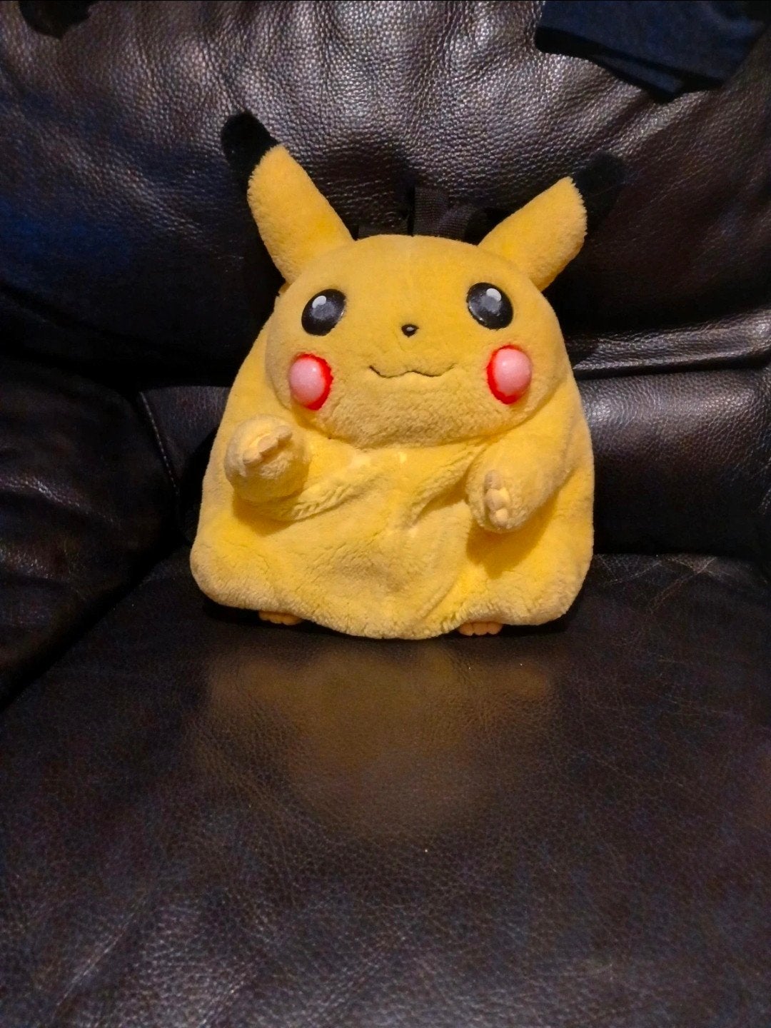 Pikachu rugzak- gebruikssporen, Kinderen en Baby's, Gebruikt, Geel, Overige typen, Ophalen of Verzenden