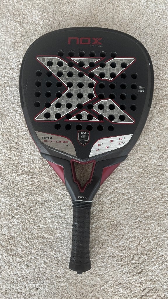 Padelracket Nox Future attack 12k alum, Enlèvement, Utilisé, Raquette de padel