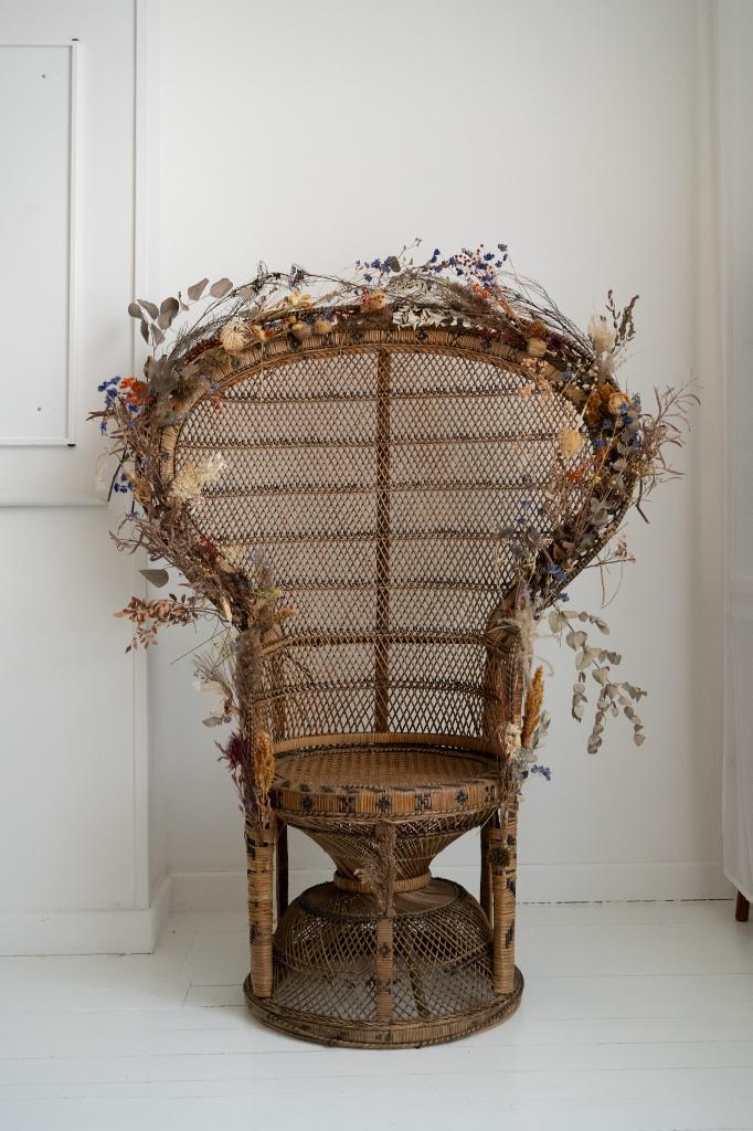 Vintage rotan pauwenstoel met droogbloemen (afneembaar), Antiek en Kunst, Antiek | Meubels | Stoelen en Sofa's, Ophalen