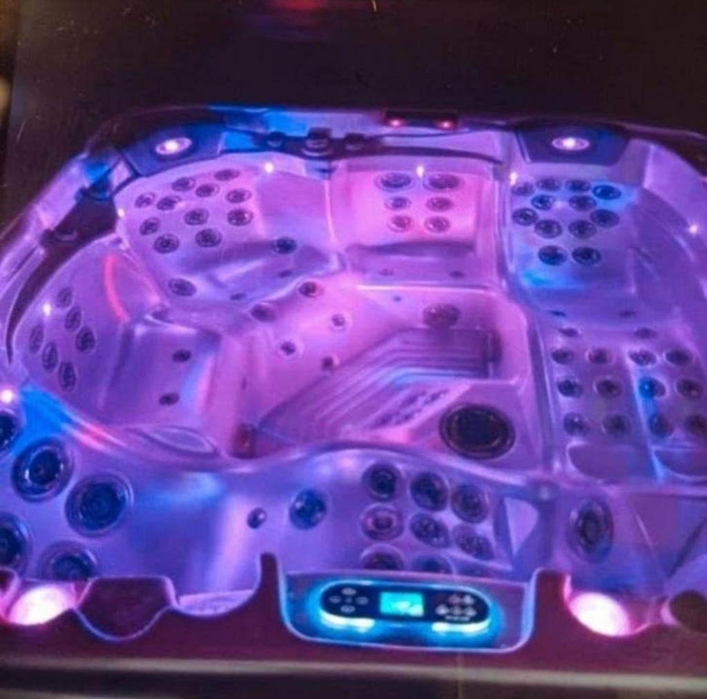 Jacuzzi Wellis Everest => GARANTIE/LIVRAISON ET INSTALLATION, Enlèvement ou Envoi