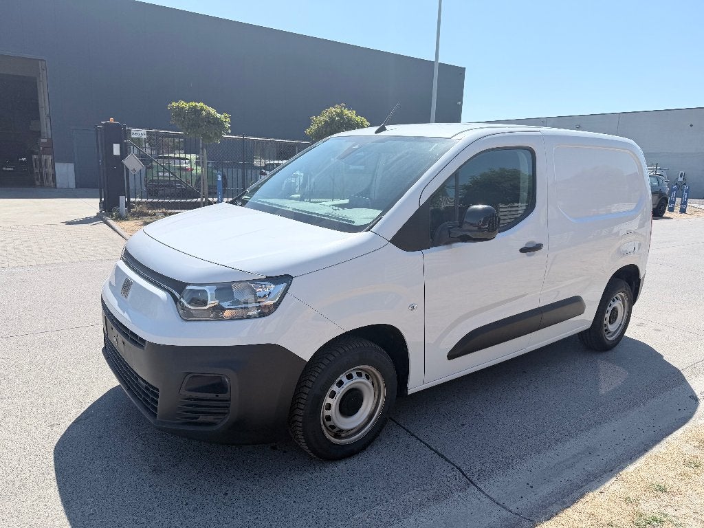 Fiat Doblo/2 places/diesel/sensoren /cruise/clim/Carplay, Achat, Euro 6, Entreprise, 5 portes