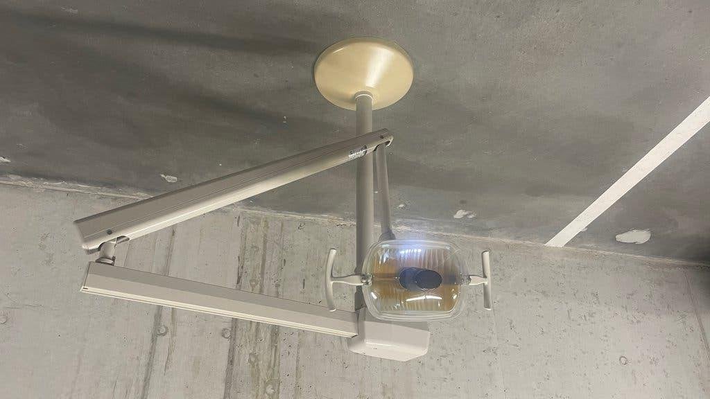 Lampe de dentiste, Bricolage & Construction, Éclairage de chantier, Enlèvement, Utilisé, Lampe avec luminaire