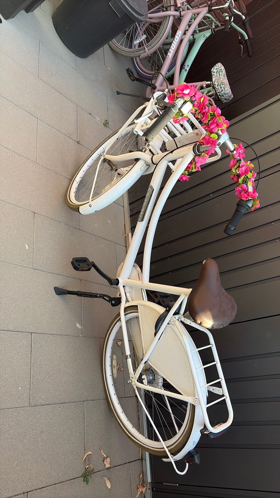 Popal omafiets | 26 inch | wit met bruin zadel, Fietsen en Brommers, Ophalen, Gebruikt, Terugtraprem, Dames