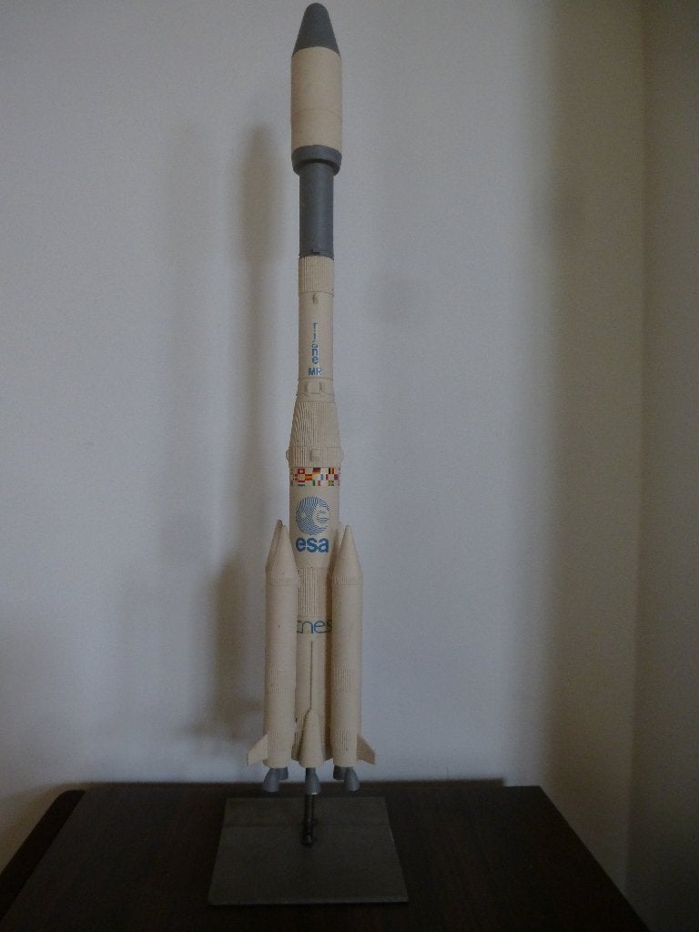 schaalmodel RAKET ARIANE 4   ESA, Ophalen of Verzenden