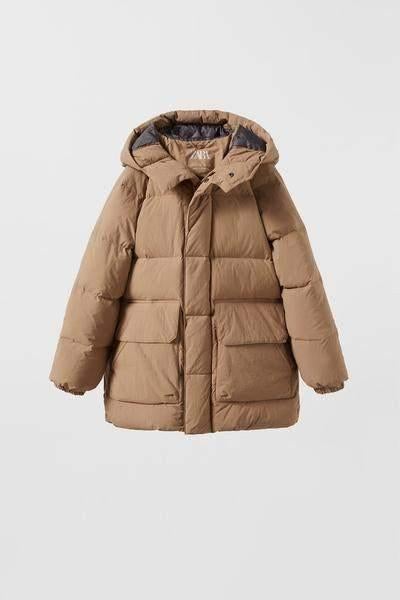Bruine middellange jas met dons en veren maat 140, Ophalen of Verzenden, Zo goed als nieuw, Zara, Jongen