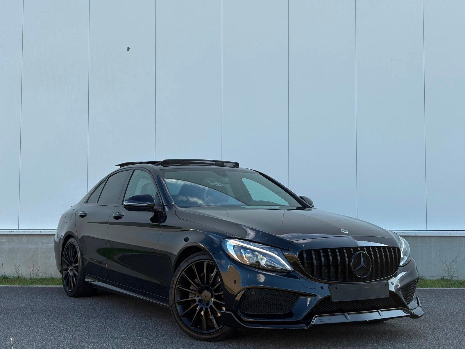 Mercedes C200 - AMG PACK - 4Matic - Full Opties! - Panorama, Auto's, Automaat, Euro 6, Zwart, Bedrijf