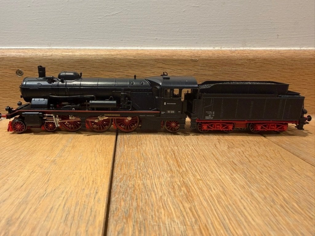 Locomotive à vapeur digi Märklin HO 3711 neuve Faulhaber, Neuf, Analogique, Enlèvement ou Envoi, Courant alternatif