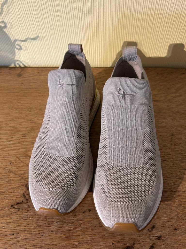 Sneackers tamaris 38, Enlèvement ou Envoi, Comme neuf