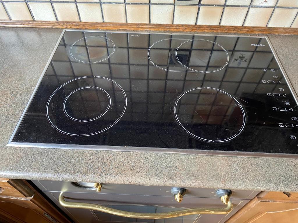 Miele KM428 - keramische kookplaat, Elektronische apparatuur, Fornuizen, Ophalen, Gebruikt, Minder dan 85 cm, 60 cm of meer