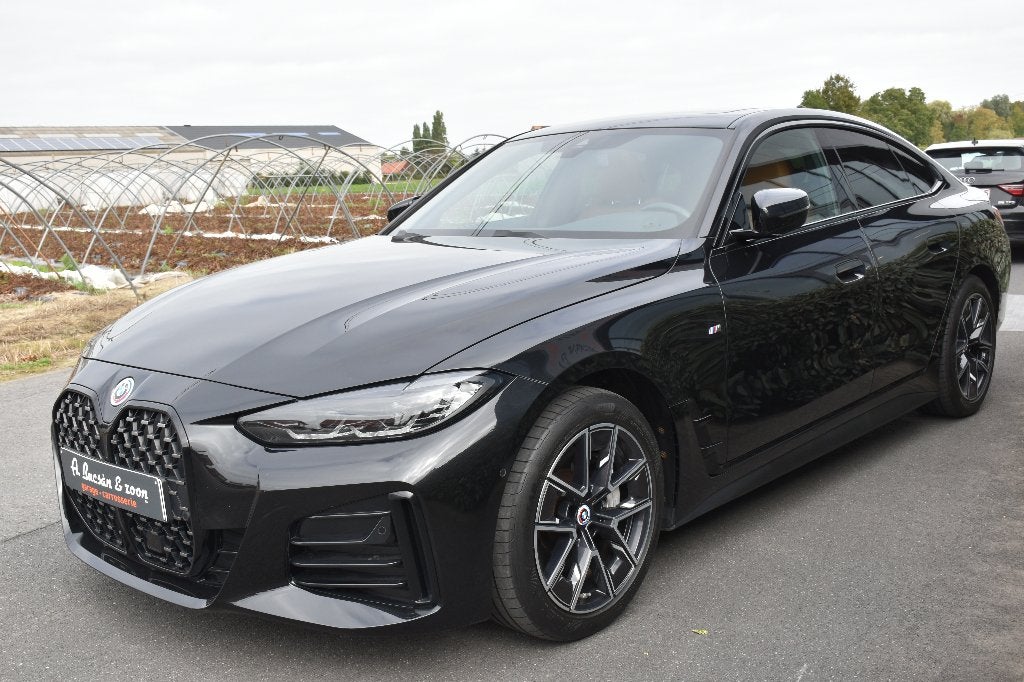 BMW Gran Coupé 430i  M-PACK /HARMAN KARDON/ DAB/ SHADOW LINE, Automaat, 1998 cc, Achterwielaandrijving, Zwart