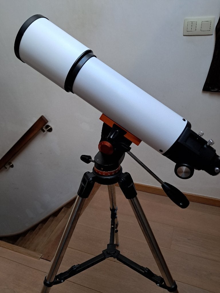 Telescoop Rising Phoenix 650x, Ophalen, Zo goed als nieuw, Lenzentelescoop (refractor), Met statief