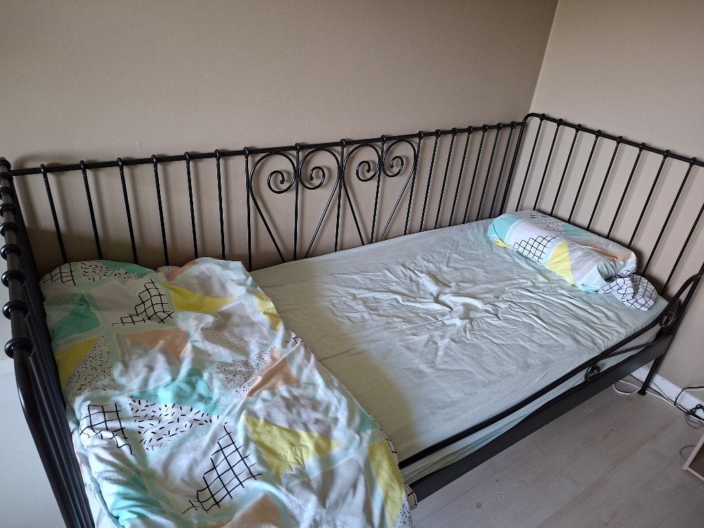 Eénpersoonsbed voor meisje, Ophalen, Gebruikt, 90 cm, Zwart